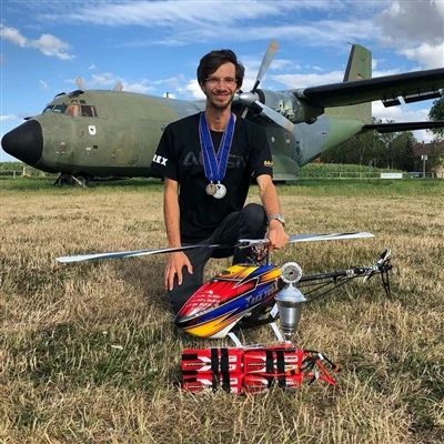 ManiaX EU Team Pilots -- Mr. Luca Pescante (Italia) ja Mr. Rasmus Jakobsen (T...